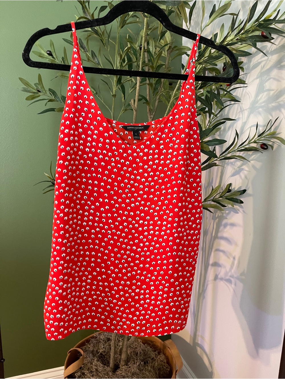 Banana Republic Red & White Printed Spaghetti-Strap Cami